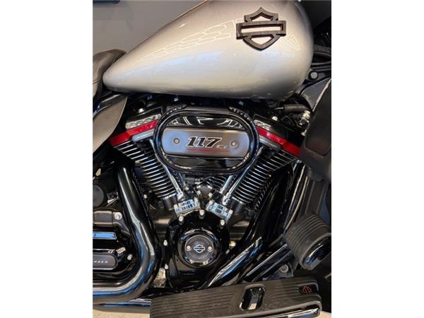 FLHTKSE Ultra Limited CVO SOFORT VERFÜGBAR