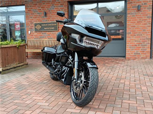 FLTRX Road Glide 117 