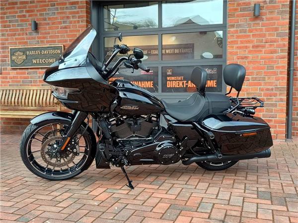 FLTRX Road Glide 117 