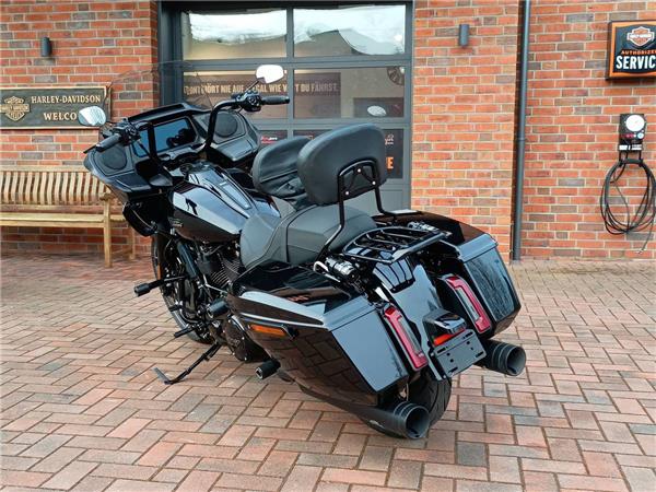FLTRX Road Glide 117 
