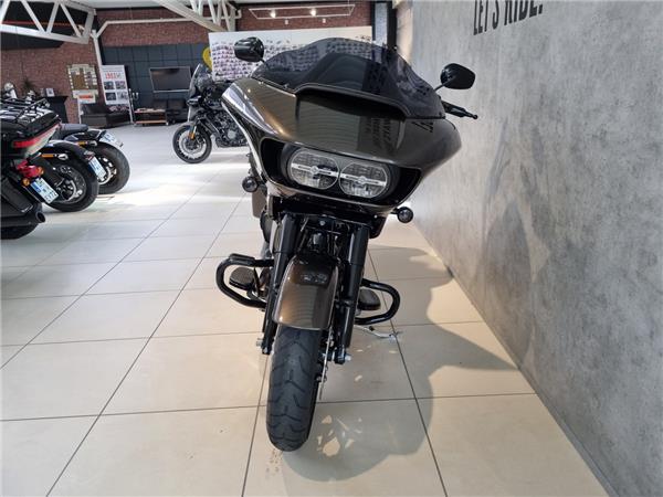 FLTRXS Road Glide Special 