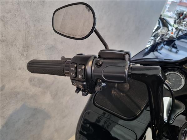 FLTRXS Road Glide Special 