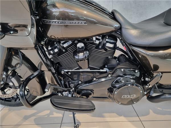 FLTRXS Road Glide Special 