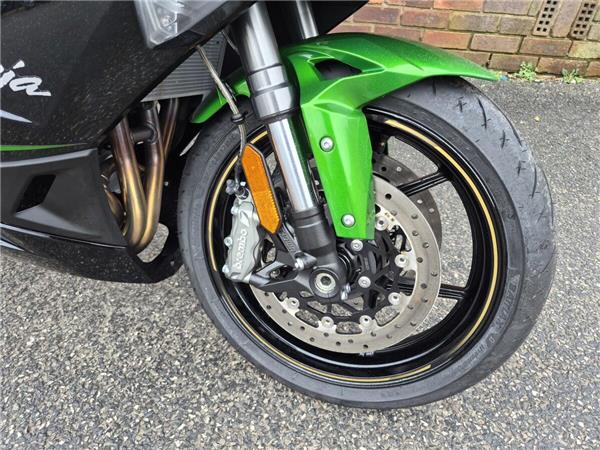 2025 KAWASAKI NINJA 1100 SX SE