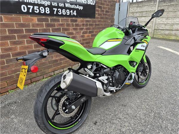 2025 KAWASAKI NINJA 500 SE