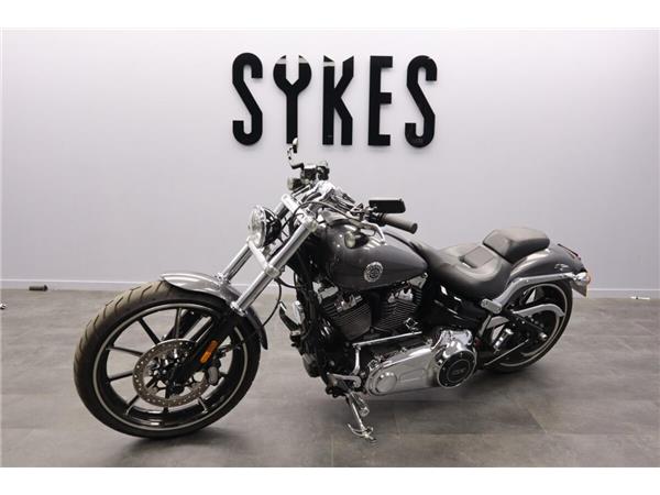 2015 Harley-Davidson Breakout