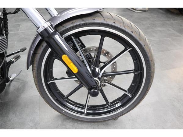 2015 Harley-Davidson Breakout