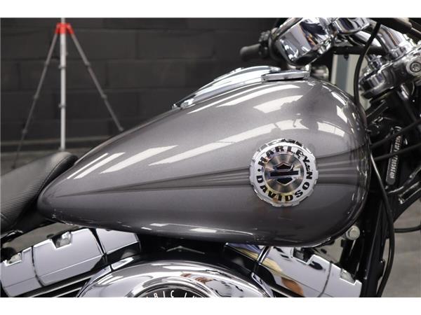 2015 Harley-Davidson Breakout