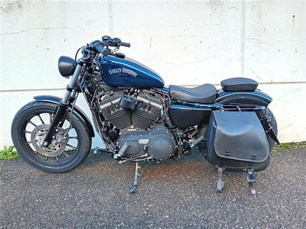 Harley-Davidson Sportster XL 883 IRON