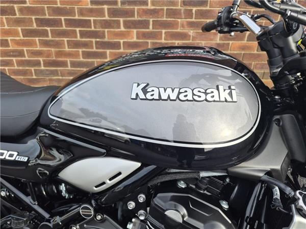 2024 Kawasaki Z900 RS