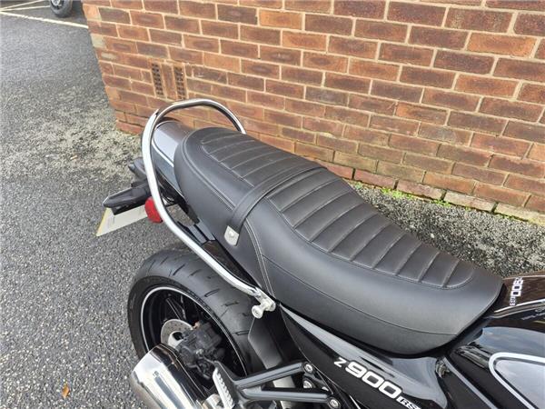 2024 Kawasaki Z900 RS