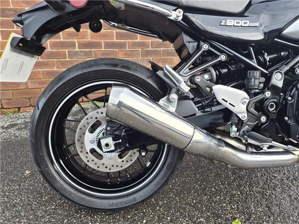 2024 Kawasaki Z900 RS