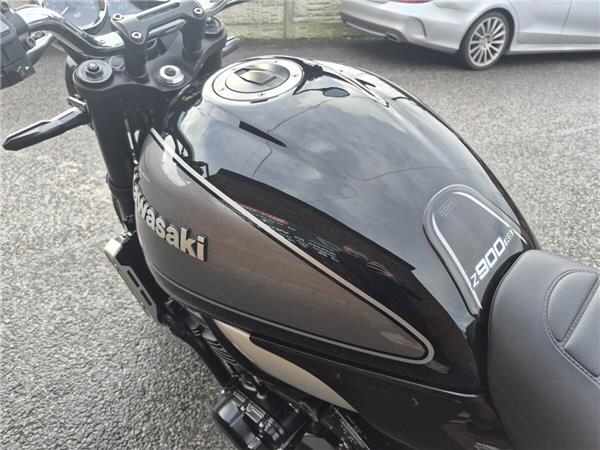 2024 Kawasaki Z900 RS