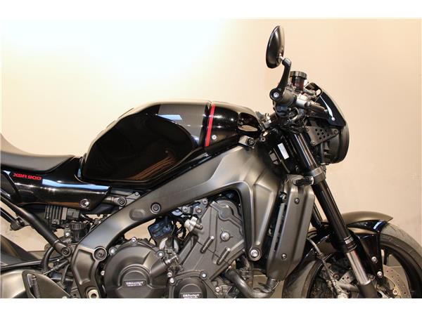 YAMAHA XSR900