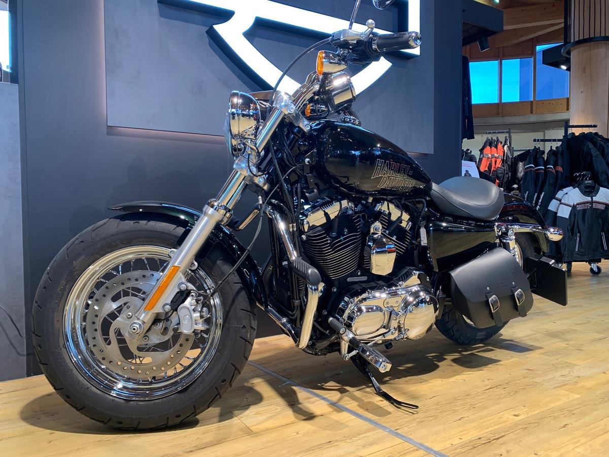 XL1200C 