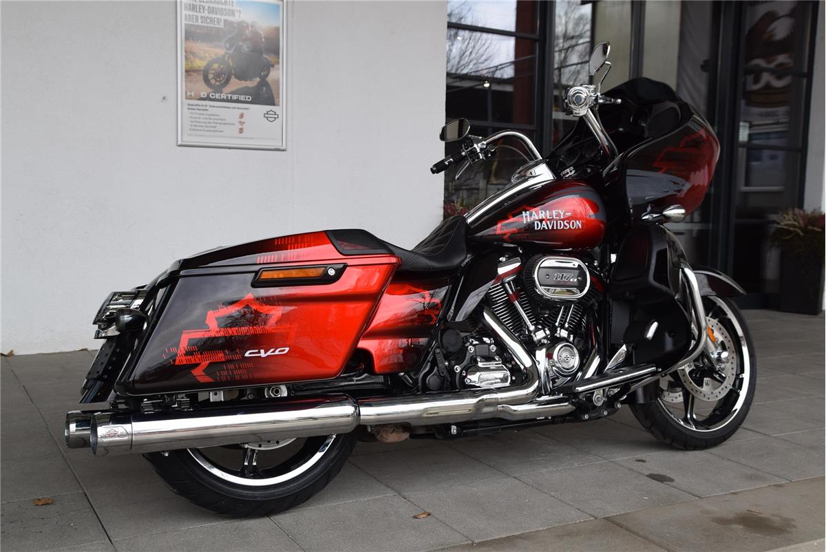 FLTRKSE Road Glide ST-Style