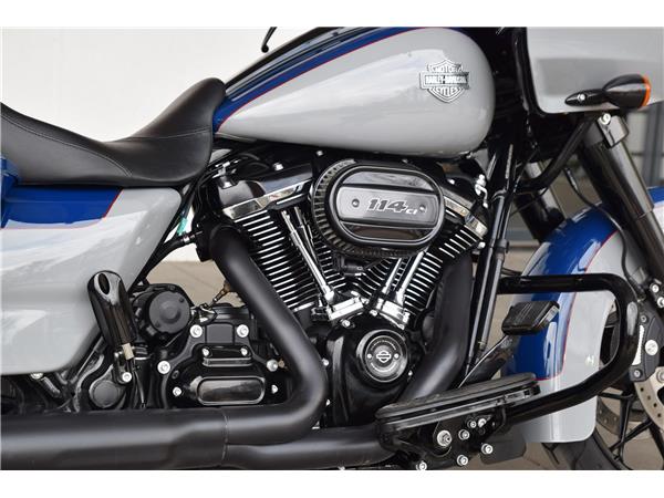 Touring FLTRXS Road Glide Special