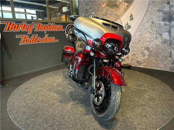 2019 Harley-Davidson FLHTKSE CVO Ultra Limited