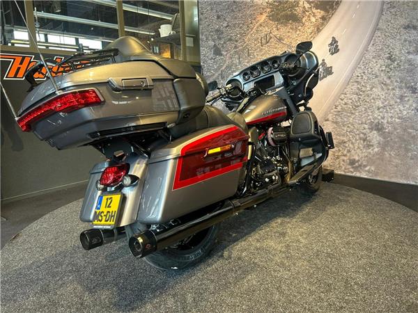 2019 Harley-Davidson FLHTKSE CVO Ultra Limited
