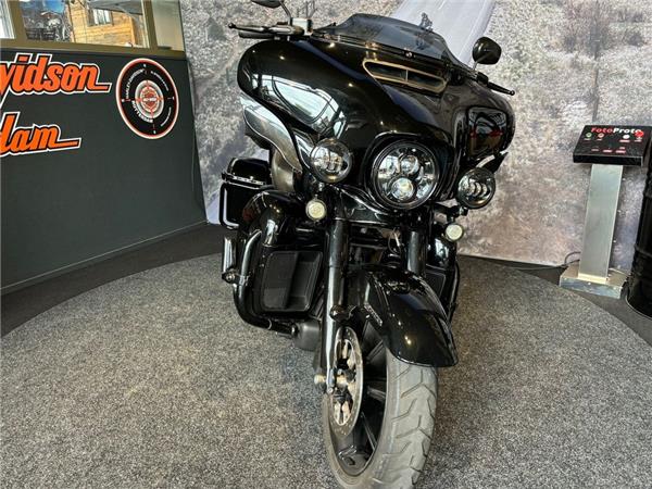 2021 Harley-Davidson FLHTK ULTRA LIMITED Vivid Black Blacked Out