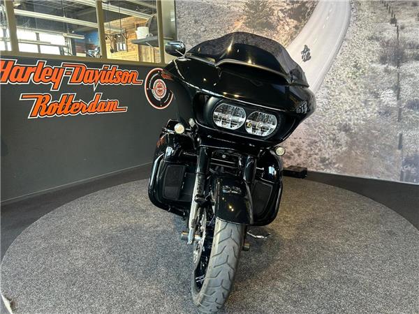 2021 Harley-Davidson FLTRK ROAD GLIDE LIMITED Vivid Black Blacked Out