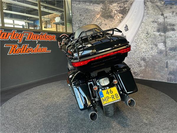 2021 Harley-Davidson FLTRK ROAD GLIDE LIMITED Vivid Black Blacked Out