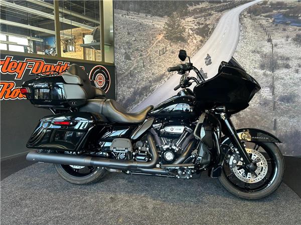 2021 Harley-Davidson FLTRK ROAD GLIDE LIMITED Vivid Black Blacked Out