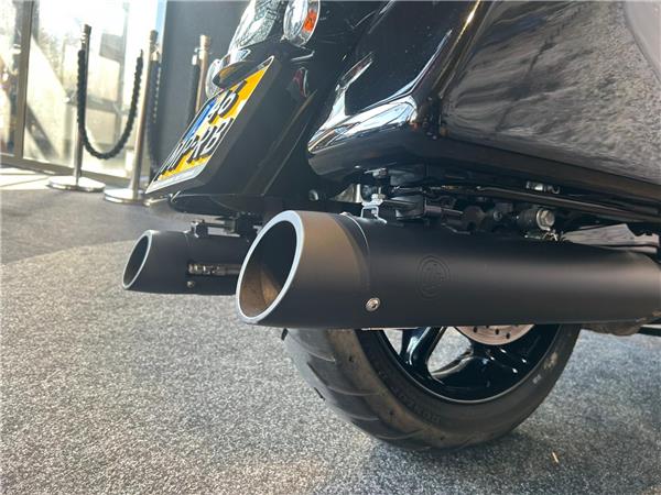 2021 Harley-Davidson FLTRK ROAD GLIDE LIMITED Vivid Black Blacked Out