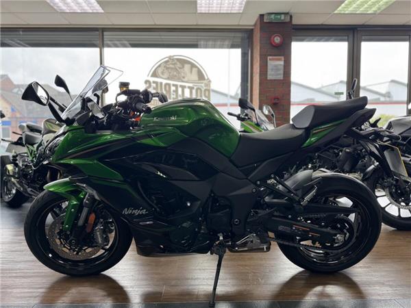 2025 KAWASAKI NINJA 1100 SX SE