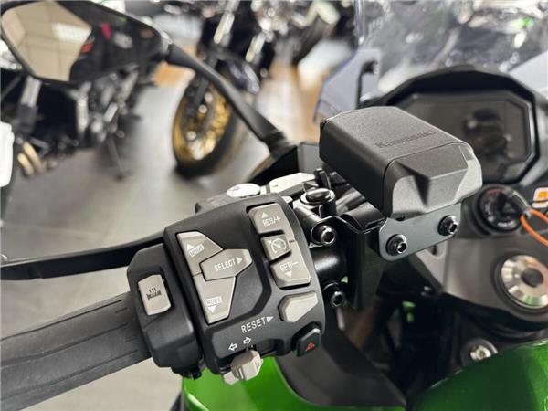 2025 KAWASAKI NINJA 1100 SX SE