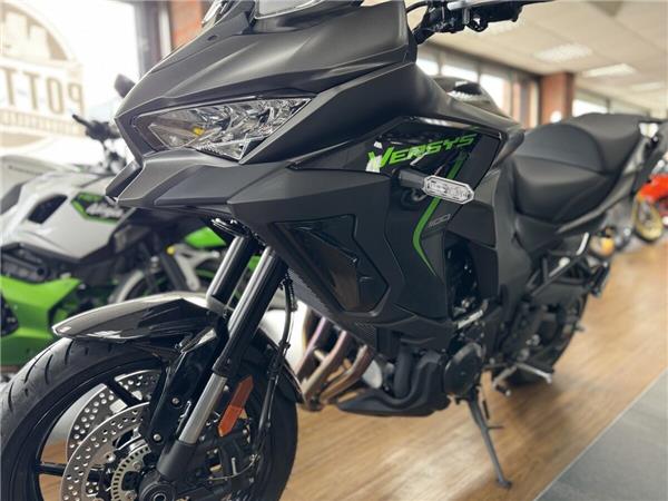 2025 Kawasaki Versys 1100
