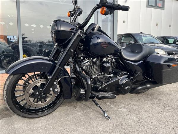 2019 HARLEY-DAVIDSON TOURING FLHRXS ROAD KING SPECIAL