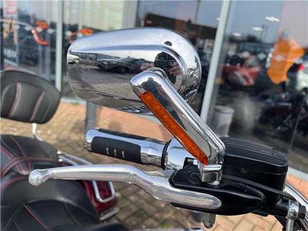 2016 HARLEY-DAVIDSON TOURING FLHRC ROAD KING CLASSIC