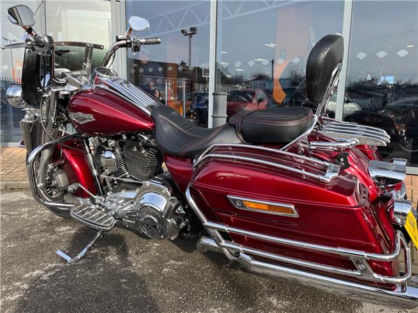 2016 HARLEY-DAVIDSON TOURING FLHRC ROAD KING CLASSIC