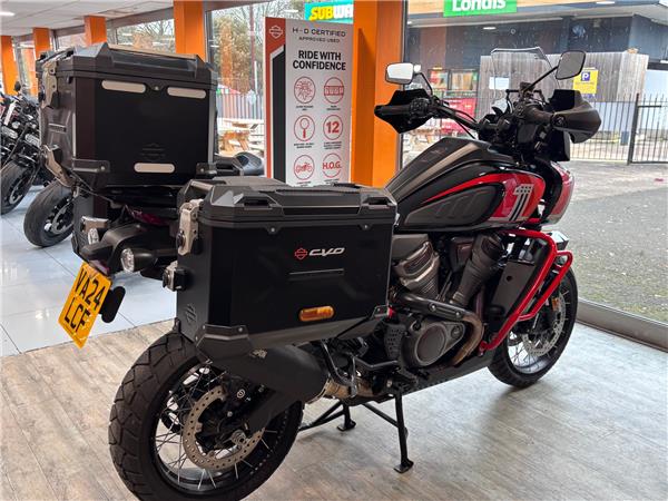 2024 HARLEY-DAVIDSON ADVENTURE TOURING RA1250SE PAN AMERICA CVO