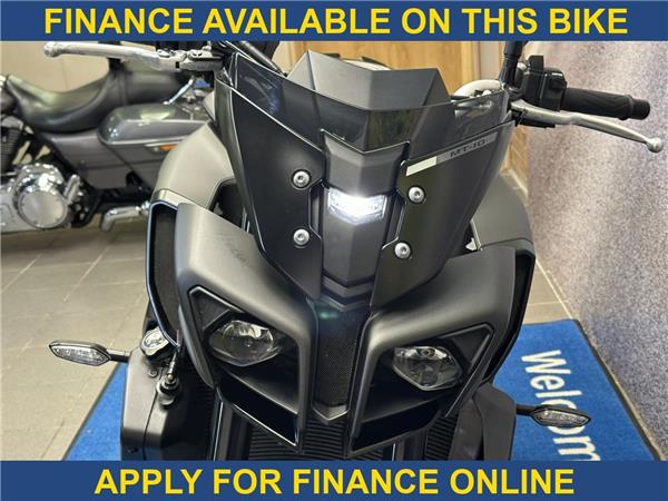  Yamaha MT-10 MT-10