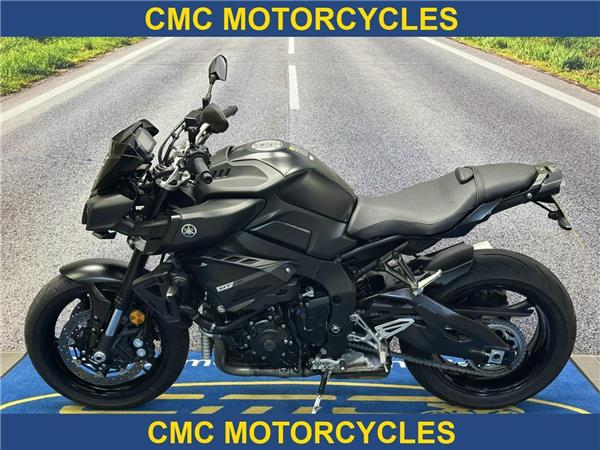  Yamaha MT-10 MT-10