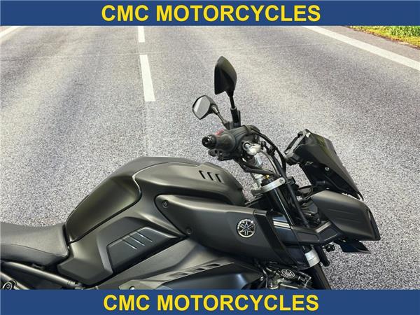  Yamaha MT-10 MT-10