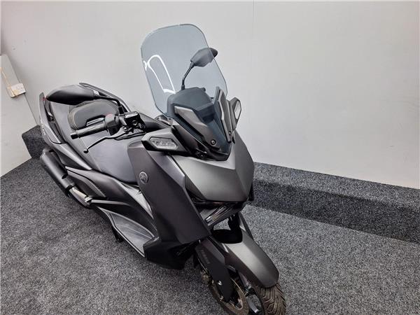 2023 Yamaha XMAX 300