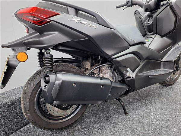 2023 Yamaha XMAX 300