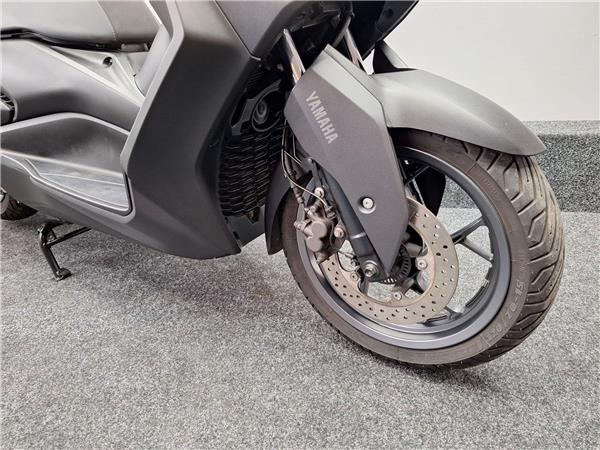 2023 Yamaha XMAX 300