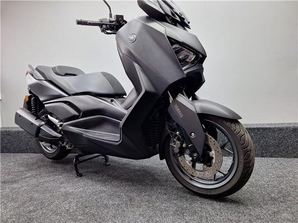 2023 Yamaha XMAX 300