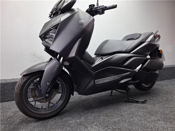 2023 Yamaha XMAX 300