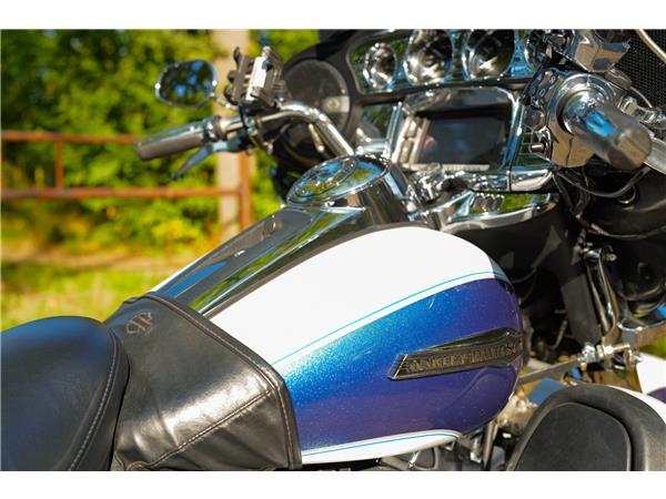 2015 HARLEY-DAVIDSON TRI GLIDE