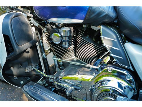 2015 HARLEY-DAVIDSON TRI GLIDE