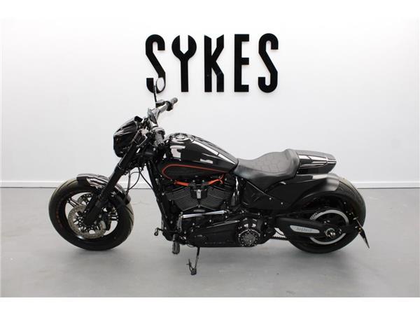 2019 Harley-Davidson FXDR 114