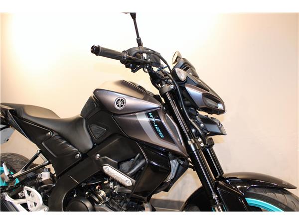 YAMAHA MT-125