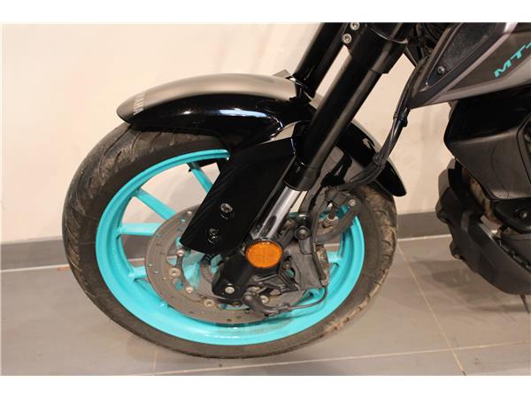 YAMAHA MT-125