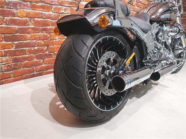 New Harley-Davidson FXSBSE CVO Breakout 1790