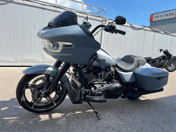 2025 Harley-Davidson Road Glide FLTRX